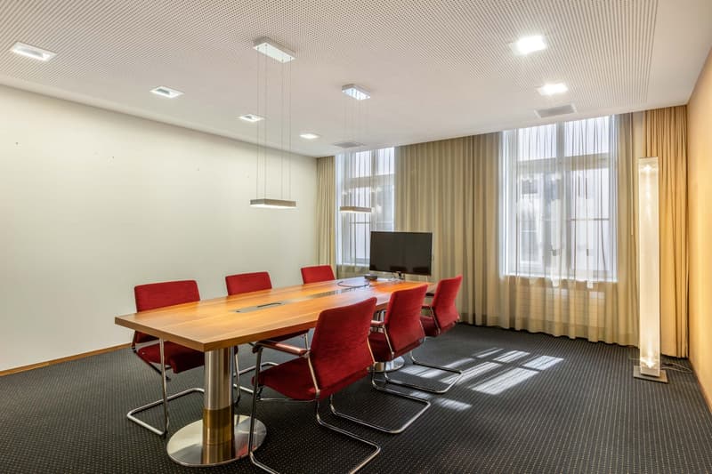 Moderne Büroräume an zentraler Lage in Glarus (4)