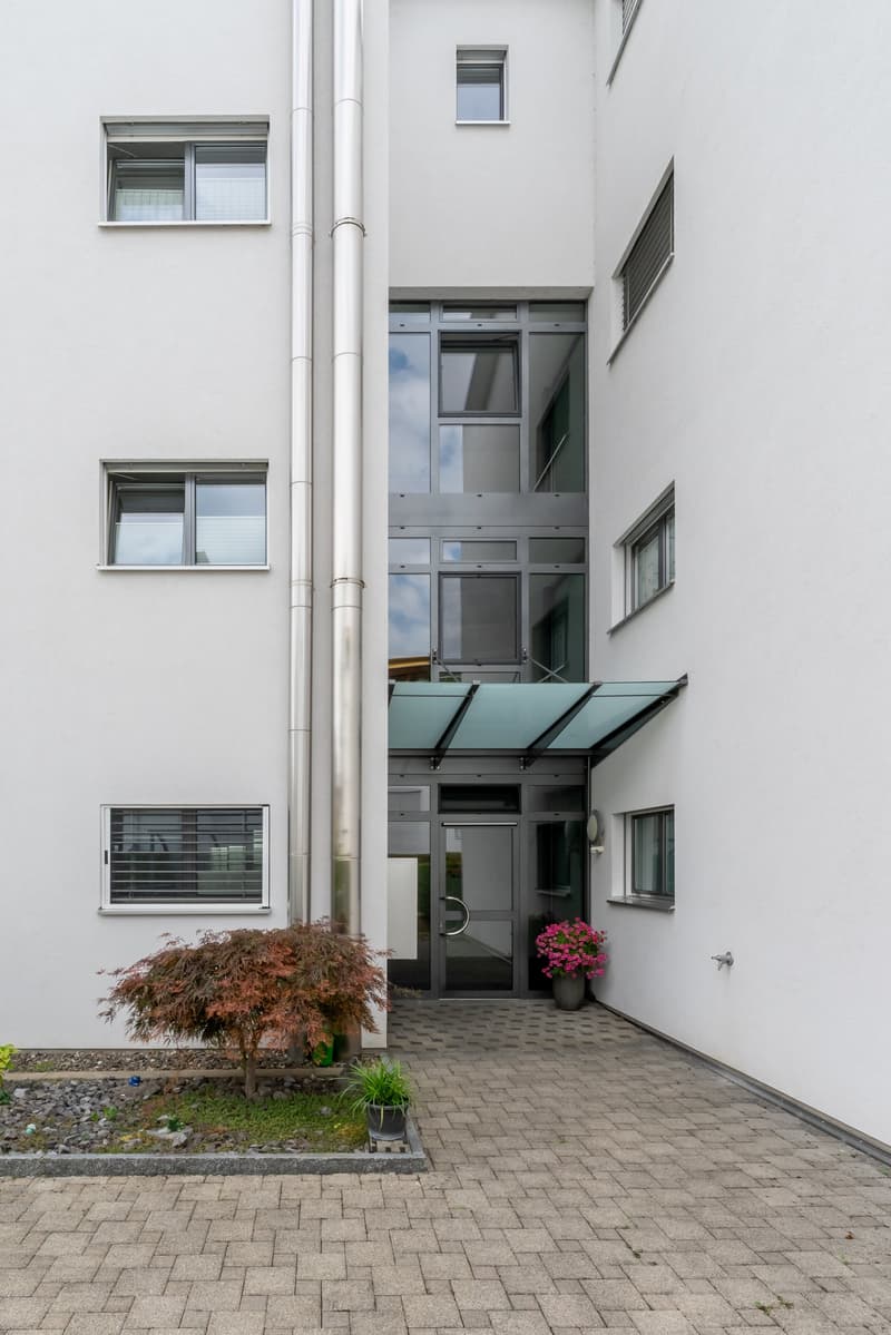 Charmante 3.5-Zimmer-Attikawohnung im 4. OG in Suhr (19)