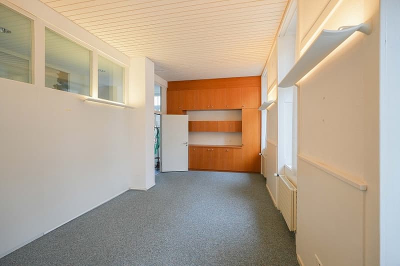 Repräsentative Büroräume an gut erreichbarer Lage (12)