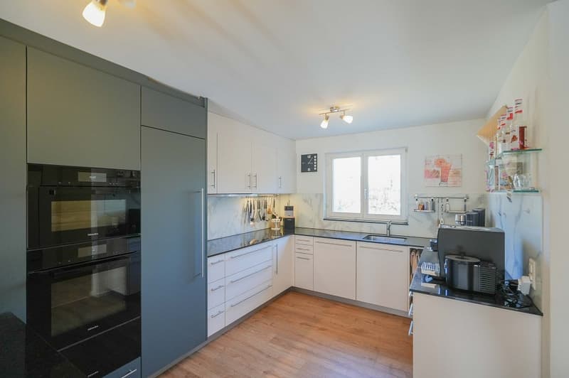Mitten im Zentrum - und doch so ruhig: 5.5 Zimmer-Eck-Einfamilienhaus (4)