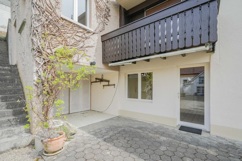 Viel Platz für Sie und Ihre Ideen: Grosszügiges 6 Zimmer-Haus mitten im alten Dorfkern (7)