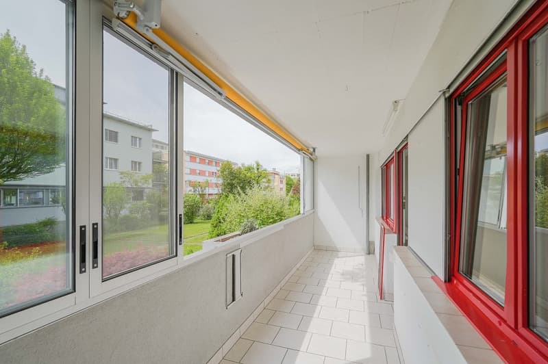 Hell, freundlich und ideal zentral: 3.5 Zimmer-Wohnung nahe Einkauf und Naherholung (10)