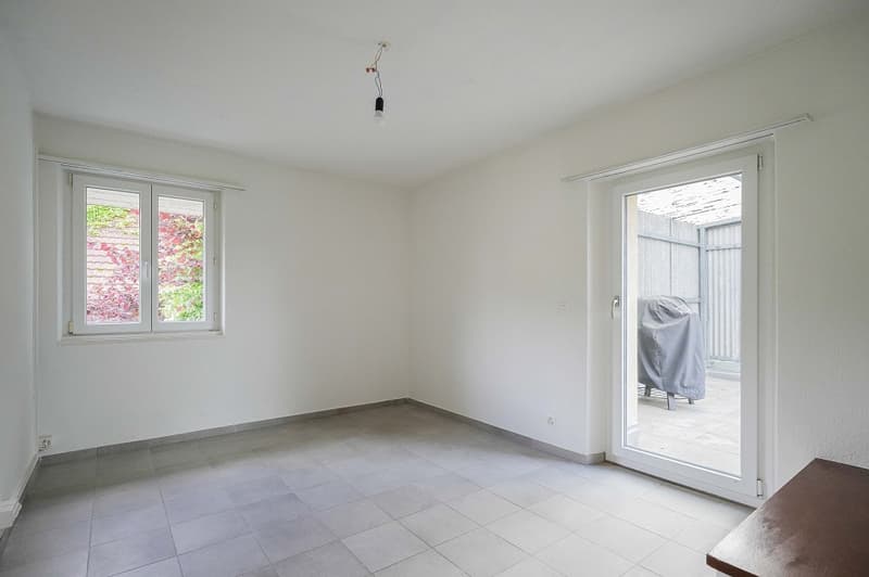 "Hüsli zmitzt im Dorf" - 3 Zimmer und alles was man braucht (10)