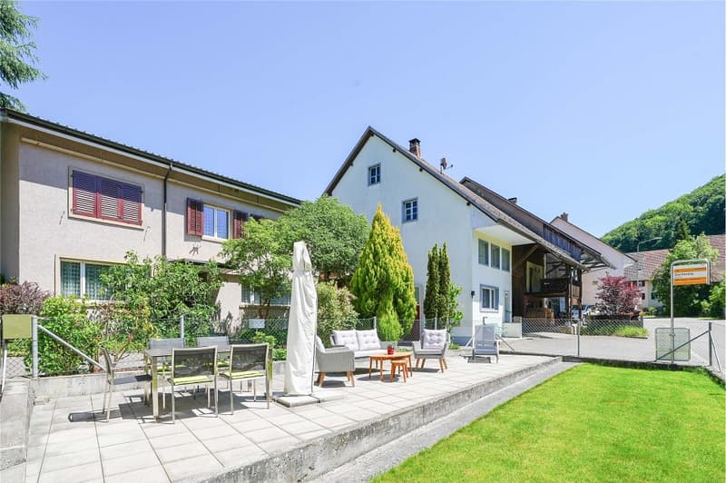 Nie mehr Platzprobleme! Gemütliches Wohnhaus mit riesigem Ökonomieteil (7)