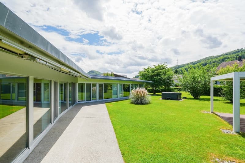 Wohlfühloase am Rhein: Grosszügiger Bungalow für Geniesser (6)