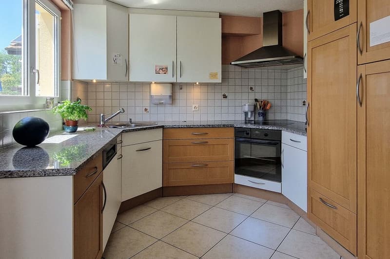 Freistehendes 6.5 Zimmer-EFH-sonnige Aussichten für eine Familie (9)