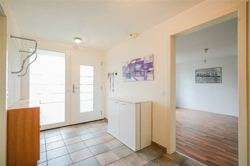 An bester Lage: 6.5-Zimmer-EFH mit überzeugendem Raumangebot (10)