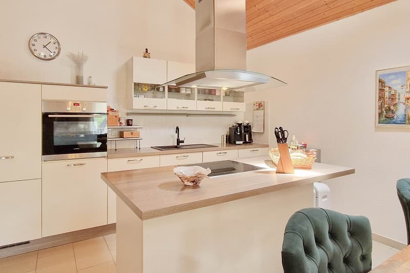 Luftig wohnen - 4.5 Zimmer-Wohnung mit Gartensitzplatz (3)