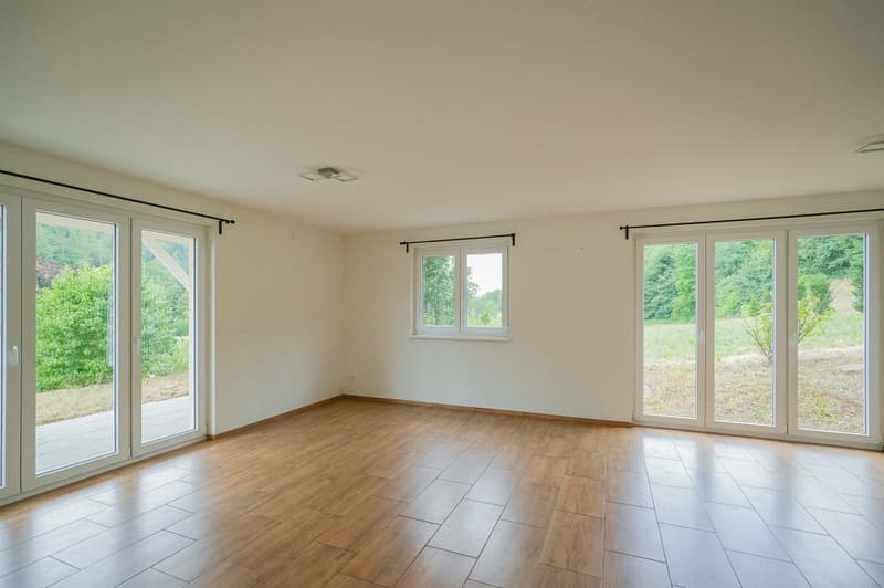 Grosszügiges 7.5 Zimmer-Einfamilienhaus am Bauzonenrand (3)