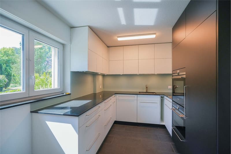 Gepflegte 4.5 Zimmer-Gartenwohnung nahe Dorfzentrum (2)