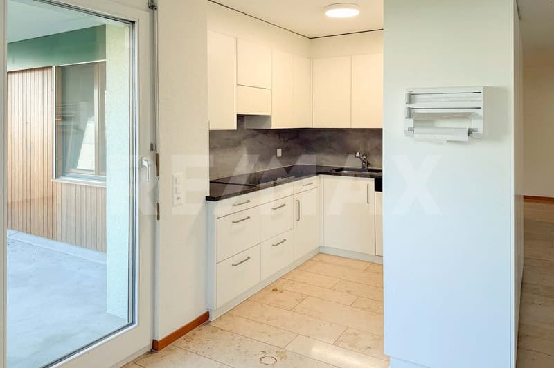 Top zentrale Lage: 3.5 Zimmer-Wohnung im 2. OG (2)