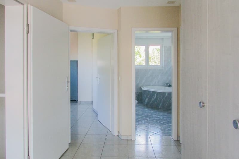 Zentral und grosszügig wohnen: 4.5 Zimmer-Maisonettewohnung (2)