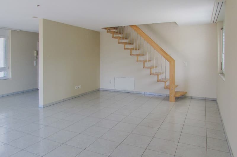 Zentral und grosszügig wohnen: 4.5 Zimmer-Maisonettewohnung (6)