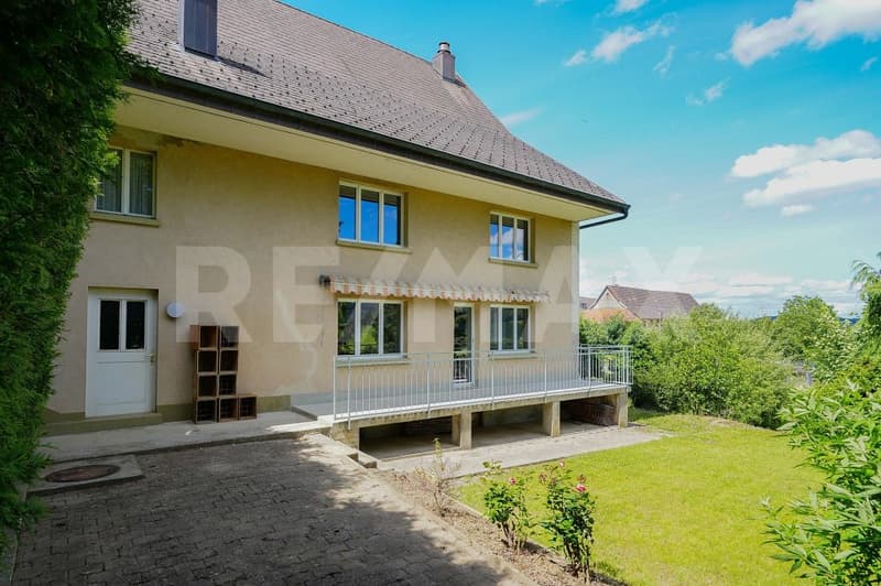 Grosszügiges 7 Zimmer-Haus mit herrlicher Aus- und Weitsicht (12)