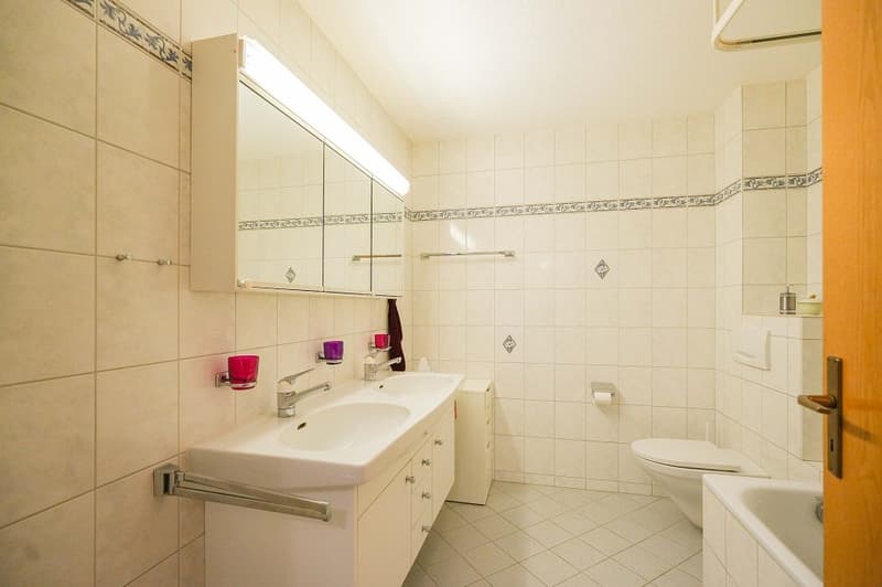 Gepflegte 4.5 Zimmer-Wohnung mitten im Dorf (4)