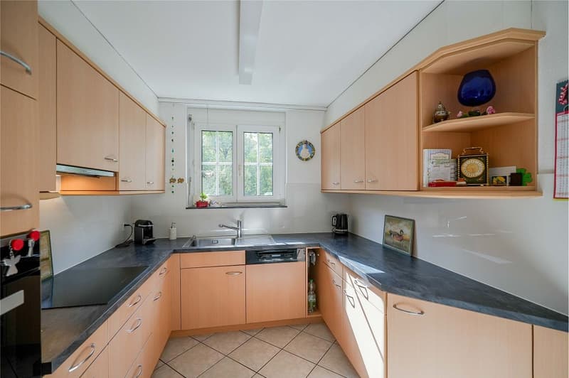 Gepflegte 4.5 Zimmer-Wohnung mitten im Dorf (7)