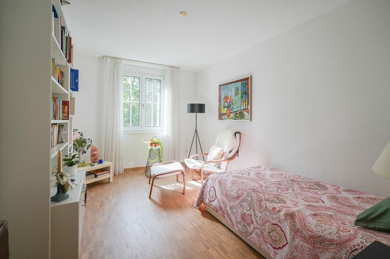 Gepflegte 4.5 Zimmer-Wohnung mitten im Dorf (12)