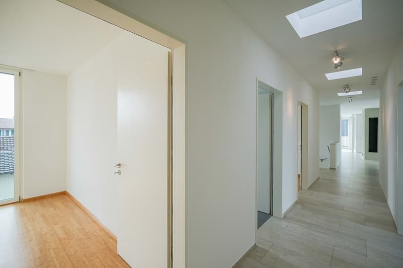 Wohngenuss der Extraklasse! Exklusive 4.5 Zimmer-Attikawohnung mit direktem Lift in Wohnung (10)