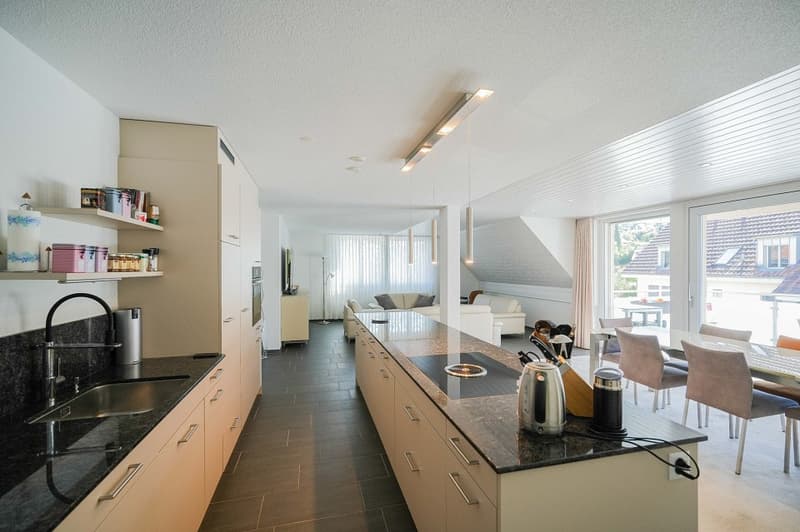 Grosszügig wohnen auf zwei Etagen - 5.5 Zimmer-Maisonettewohnung (2)
