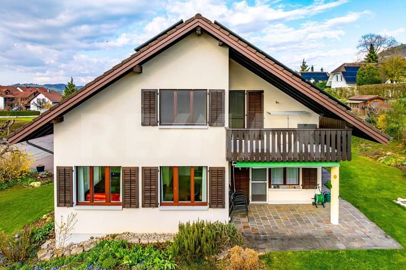 Heimelige und ruhige 3 Zimmer-Wohnung in einem Einfamilienhaus (1)