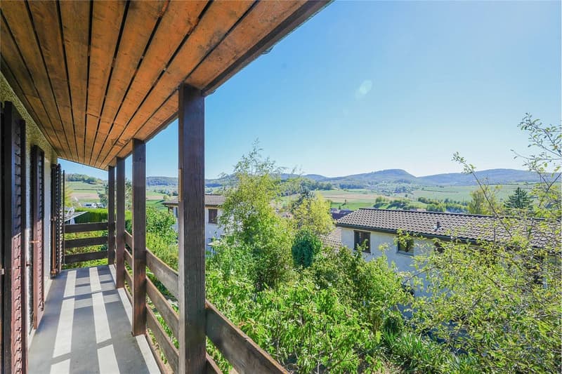 Beste Aussichten und naturnah: Einfamilienhaus mit interessantem Raumangebot (7)