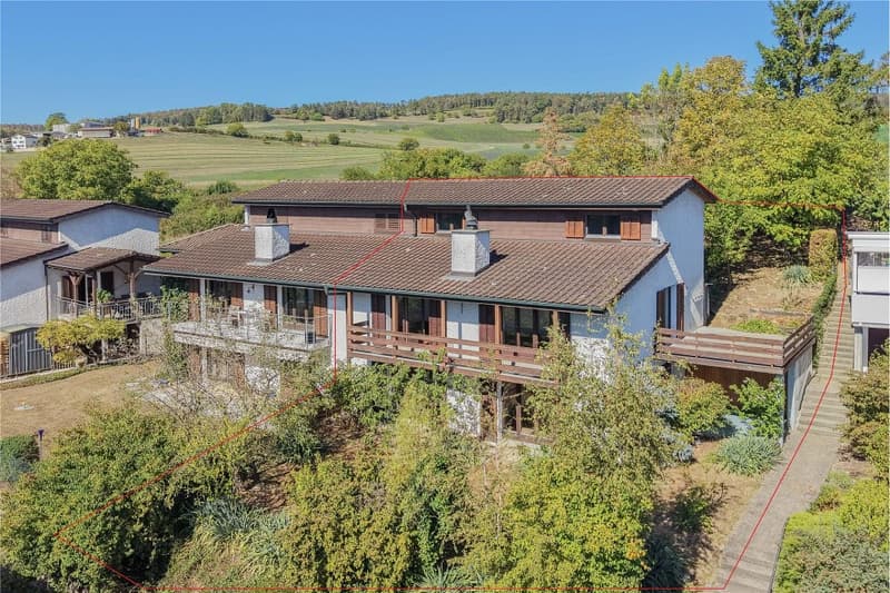 Beste Aussichten und naturnah: Einfamilienhaus mit interessantem Raumangebot (5)