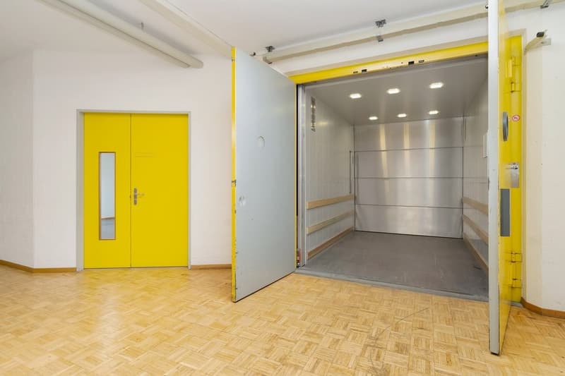 Warenlift.jpg