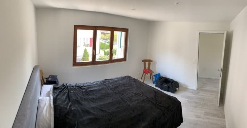 Casa familiare affascinante di 4,5 locali in una posizione tranquilla a Zuzgen (5)
