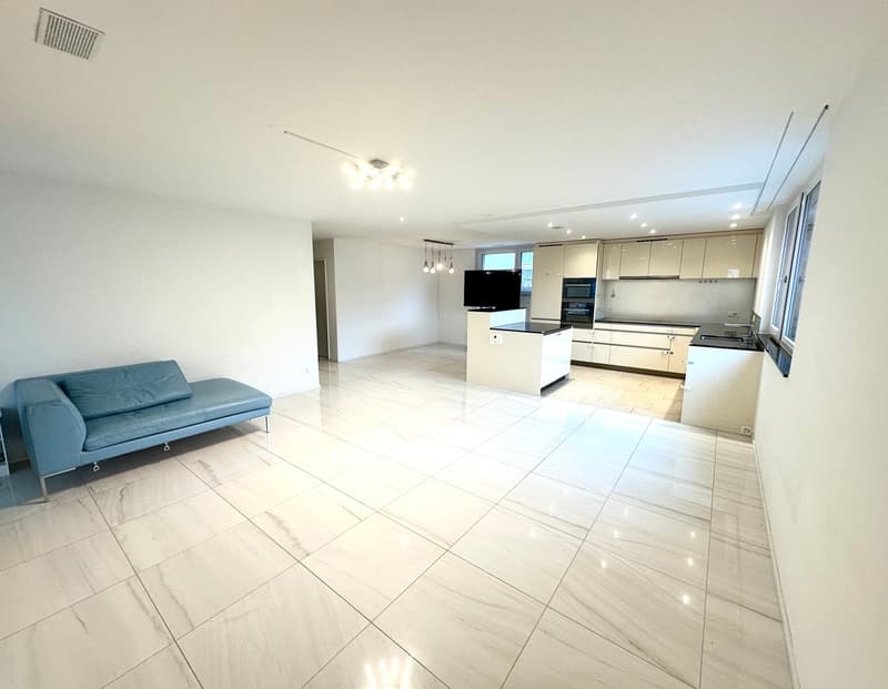 Moderne 4.5-Zimmer-Wohnung in Wettswil am Albis (3)