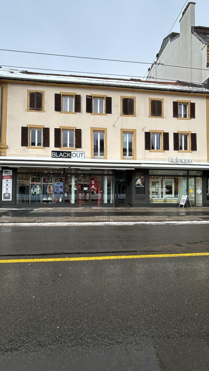 excellent investissement dans un immeuble neuf 5% de rendement 186'000 de loyers (1)