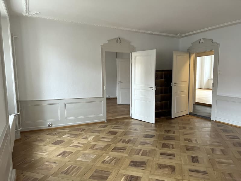 excellent investissement dans un immeuble neuf 5% de rendement 186'000 de loyers (1)