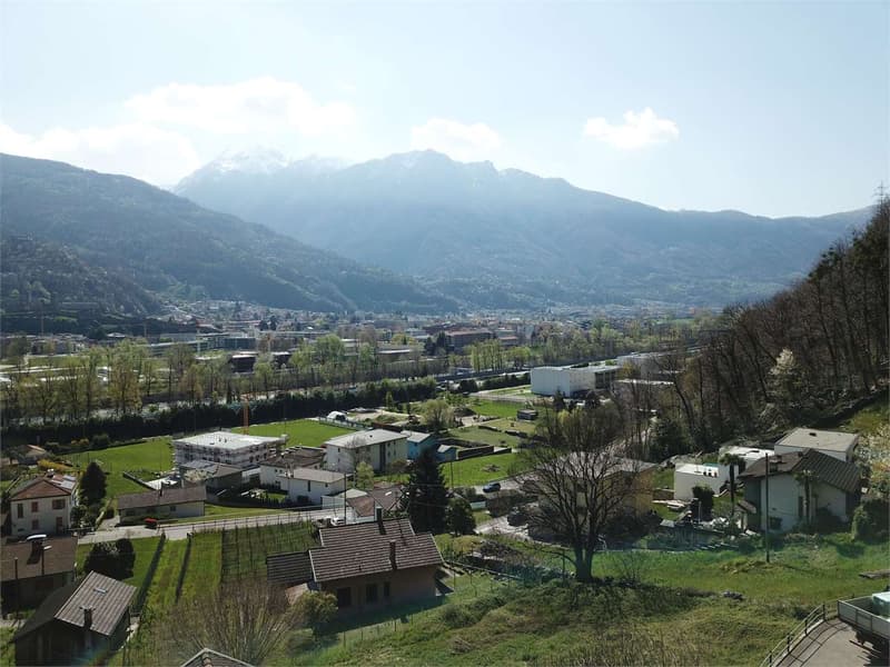 Villa in posizione privilegiata con vista castelli (7)