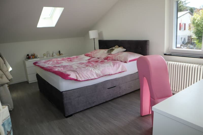 Ruhig und sonnig: 4,5 Zimmer-Einfamilienhaus an bester Lage (8)