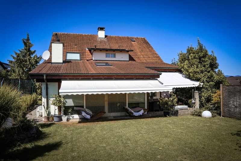 6 1/2 Zimmer-Einfamilienhaus mit kleiner Einliegerwohnung (1)