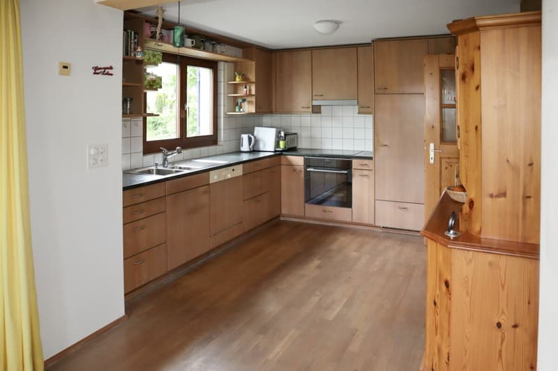 6-Zimmer Einfamilienhaus an sehr ruhiger und sonniger Lage (12)