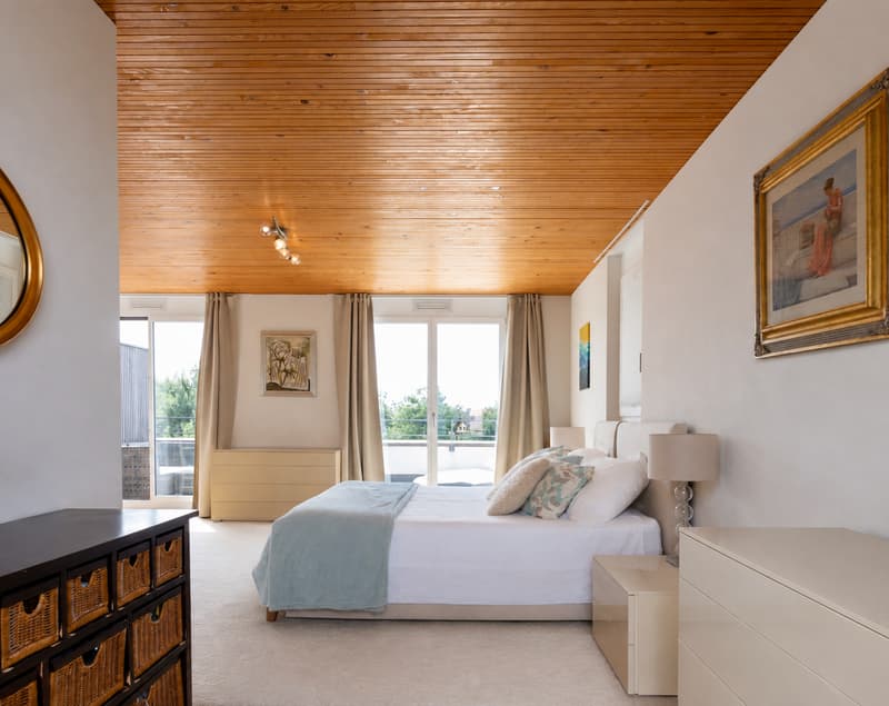 Modern Corner Semi-Detached House with Endless Views (7)