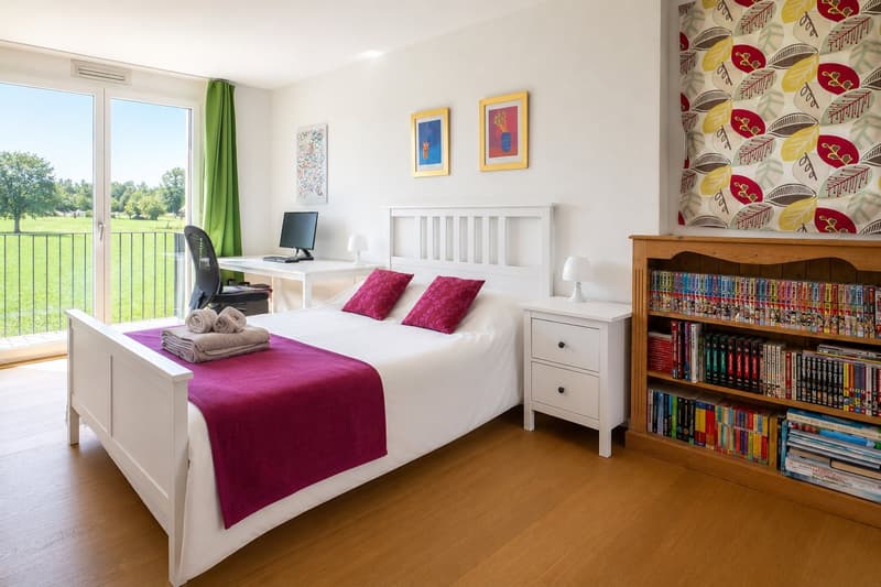 Modern Corner Semi-Detached House with Endless Views (11)