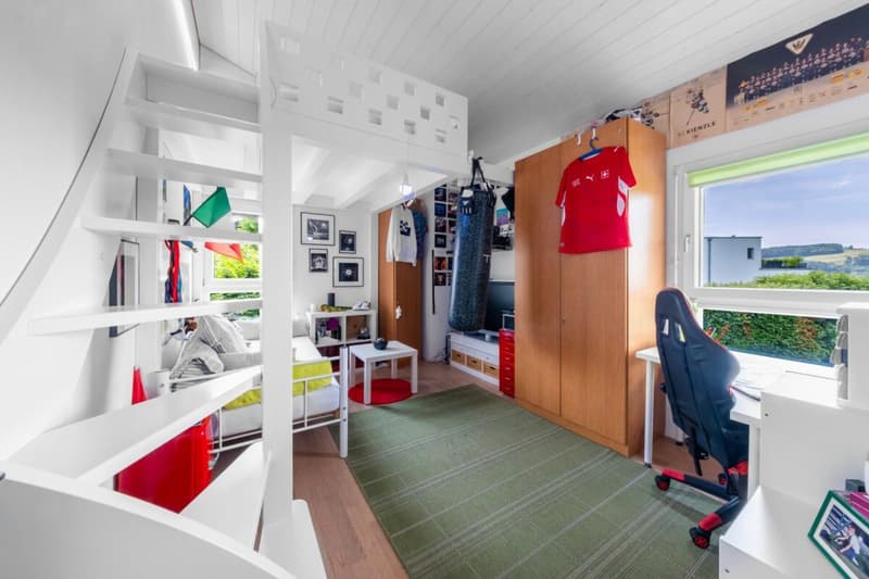 Superbe villa individuelle de 6.5 pièces avec piscine (16)