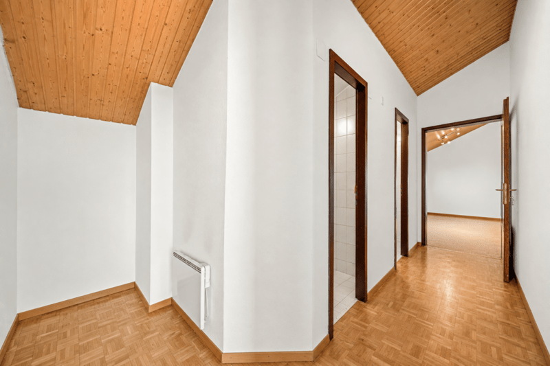 Appartement de 3,5 pièces avec une magnifique vue sur le lac et les montagnes ! (7)