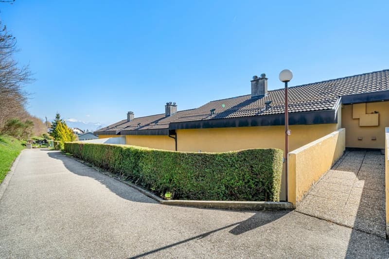 Appartement de 3,5 pièces avec une magnifique vue sur le lac et les montagnes ! (9)