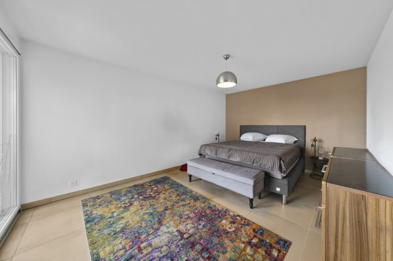 Villa individuelle de 7.5 pièces avec vue exceptionnelle sur lac et montagnes (9)