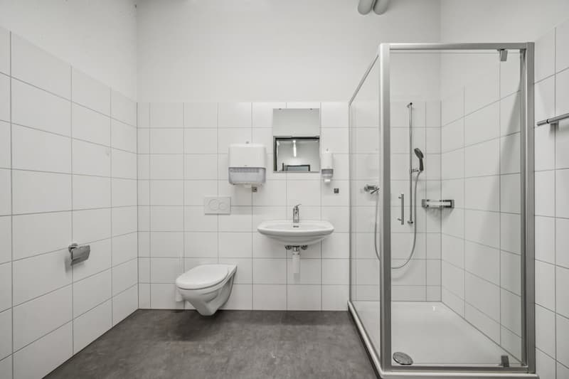 Last ground floor space in Flor – Your chance for high visibility! (4)
