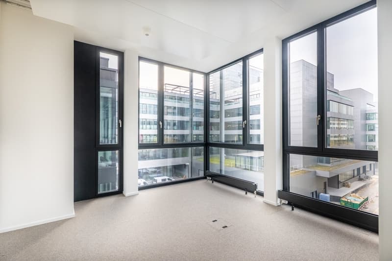 Voll ausgebaute, hochmoderne Büroflächen an bester Lage in Zürich Altstetten (9)