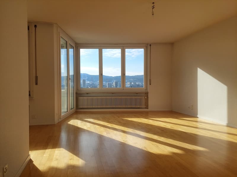 Zwischenmiete bis 30.06.2027 – 5.5-Zimmer-Wohnung mit Panorama über Zürich (3)
