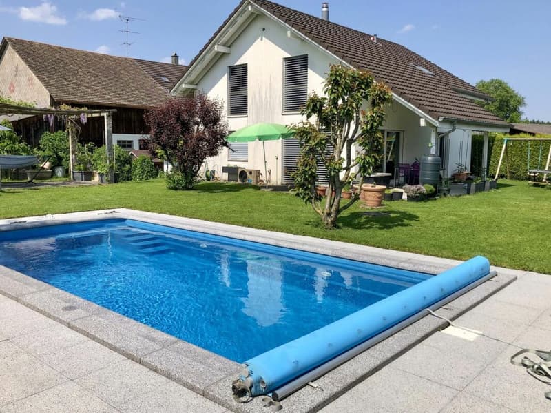 Wohnen an ruhiger Lage: 5.5-Zimmer Einfamilienhaus mit grosszügigem Garten (2)