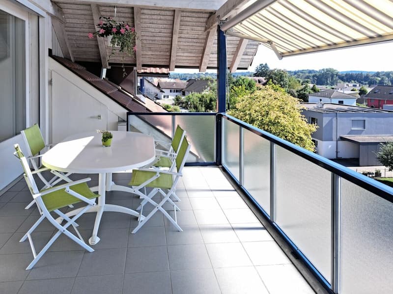 Wohnen mit Weitblick: 5.5-Zimmer Maisonette-Dachwohnung in Weinfelden (3)