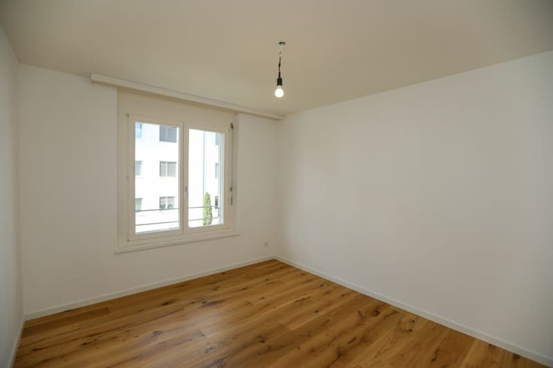 Helles Wohnen an ruhiger Lage - Frisch renovierte 4.5-Zimmer-Wohnung (6)