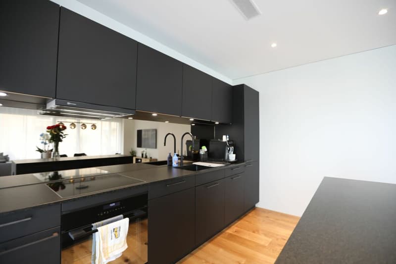 Parterrewohnung mit Sitzplatz und unmittelbare Seenähe (6)