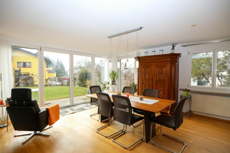 Familienfreundliches Doppeleinfamilienhaus mit idyllischem Garten (4)