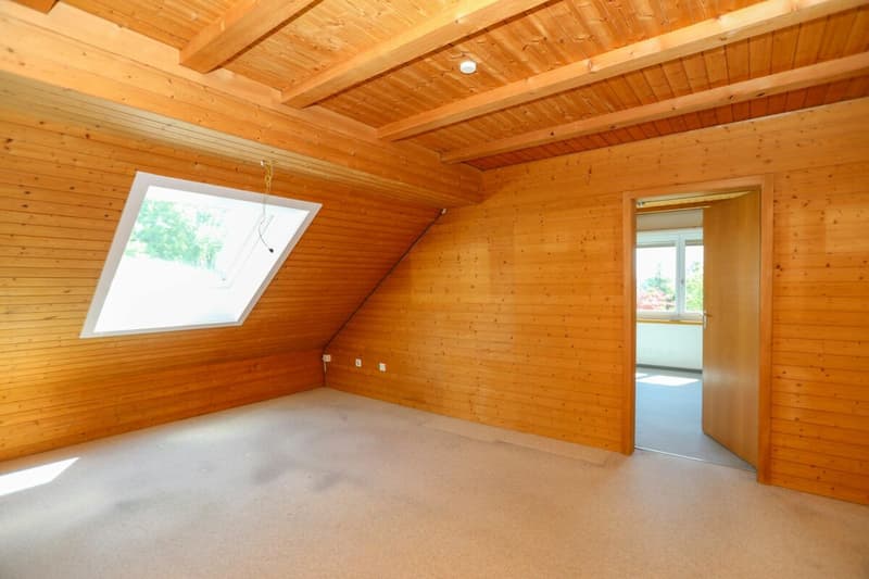 Grosszügige Dachwohnung mit sonniger Terrasse in Weinfelden (5)